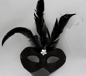 O produto pode ser personalizado.Italiano máscara bauta Princesa Bola máscara pintado com cantos e frisado pena de máscara.