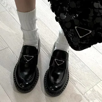 Espessa Sola de Couro Triângulo Rótulo Lefu Sapatos para as Mulheres Na Primavera de 2023, Novo Estilo, o Estilo Britânico Retro Pequenos Sapatos de Couro