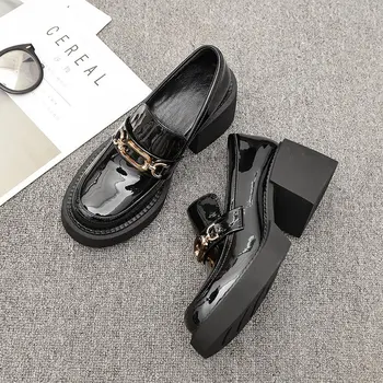 De espessura com solado de PU levantou pequenos sapatos de couro para mulheres em 2022 um pé Japonês estilo acadêmico JK Lefu sapatos para sapatos femininos